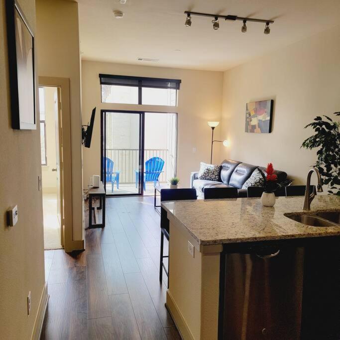 Relaxing Pool View Apt Reliant Stadium/Medical Center Houston Exterior photo